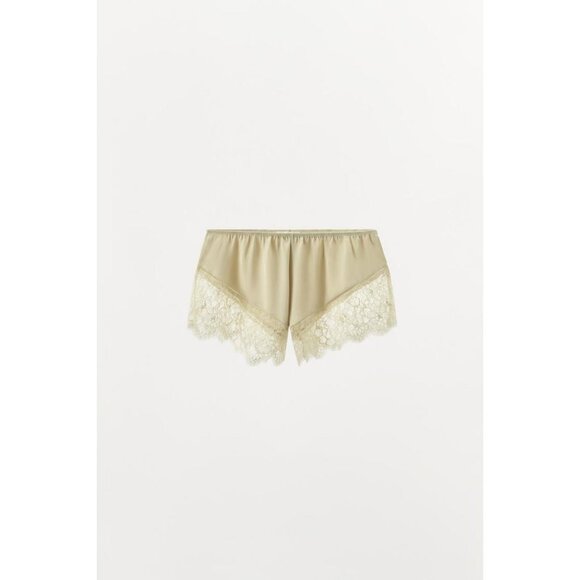 ZARA LIMITED EDITION SATIN EFFECT LACE SHORTS - Picture 1 of 3